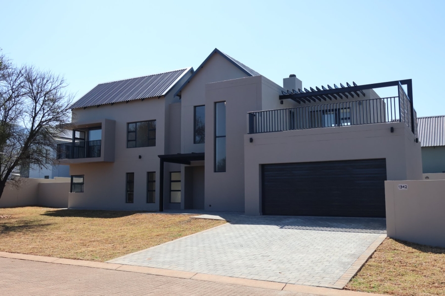 5 Bedroom Property for Sale in Kosmos North West